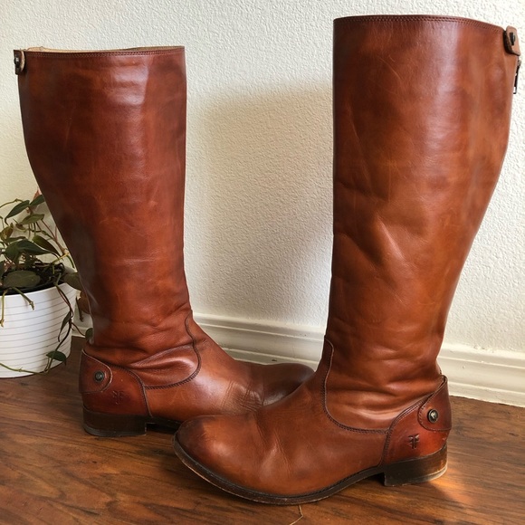W’s 9.5 Frye Melissa Button Zip Boots -
Cognac - Picture 4 of 16